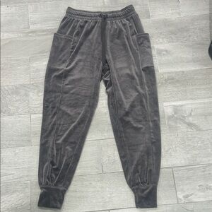 aerie OFFLINE Velour Jogger Pants in Charcoal Gray